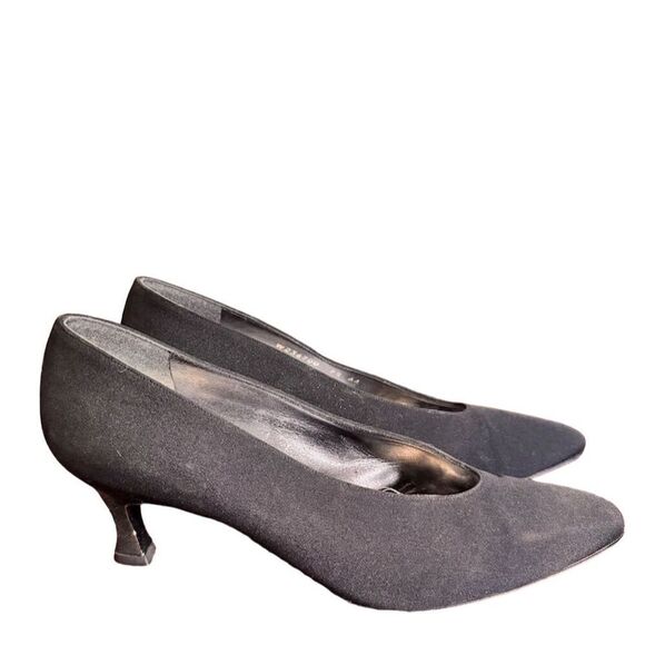 Stuart Weitzman Women's Black Kitten Heel Pumps Size 9.5 AA - Picture 1 of 12
